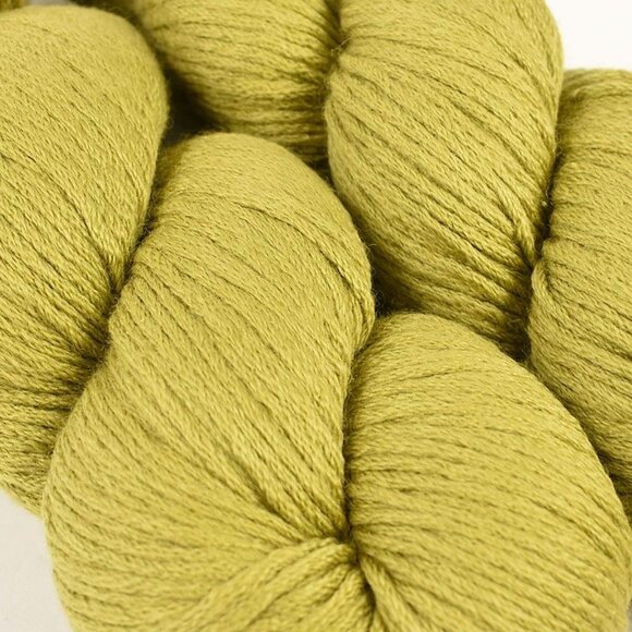 Cascade Yarns Venezia Worsted 2 Skeins Merino Wool Silk Color 165 Green - Picture 2 of 4